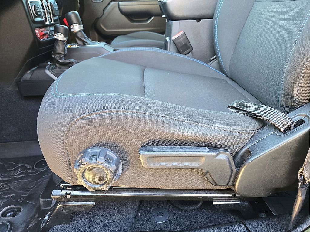 Used 2023 Jeep Wrangler Unlimited Rubicon 4xe image 25