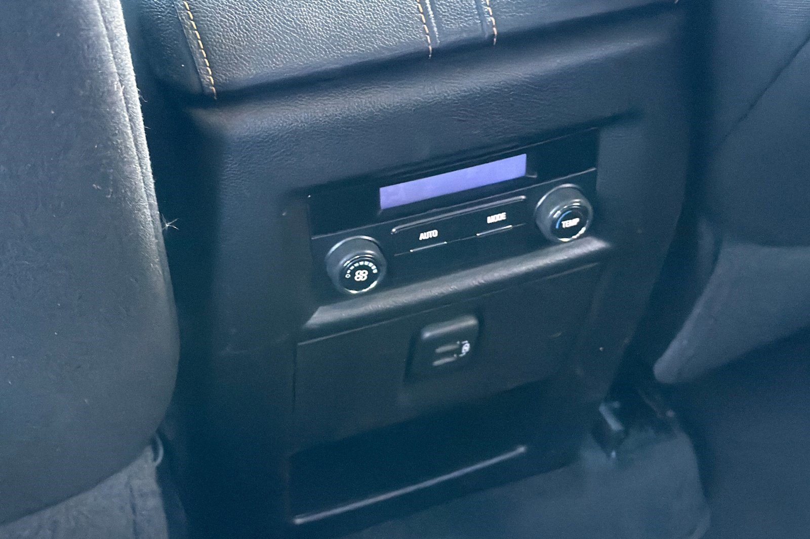 Used 2020 Chevrolet Traverse LS image 16