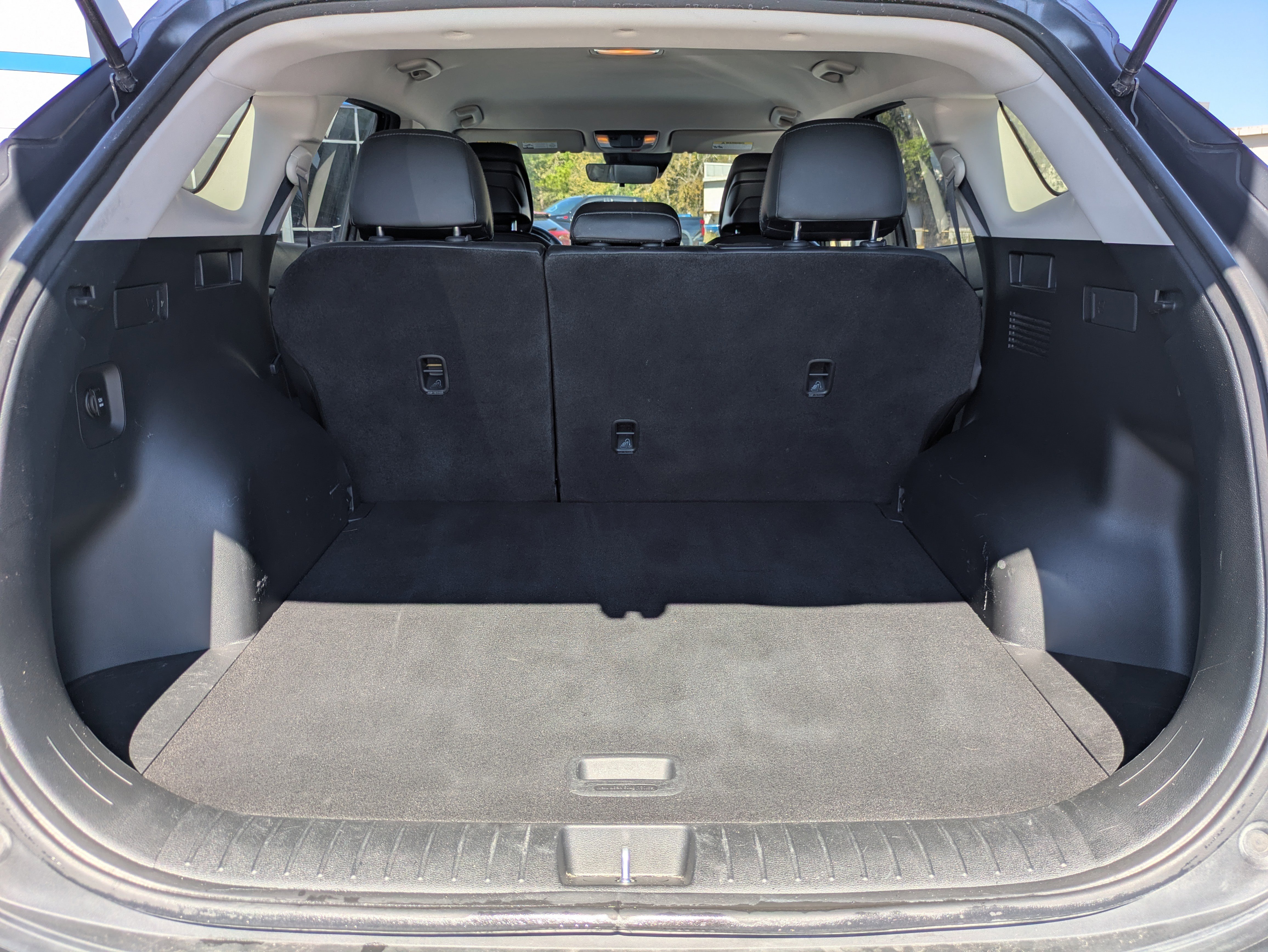 Used 2023 Kia Sportage EX image 7