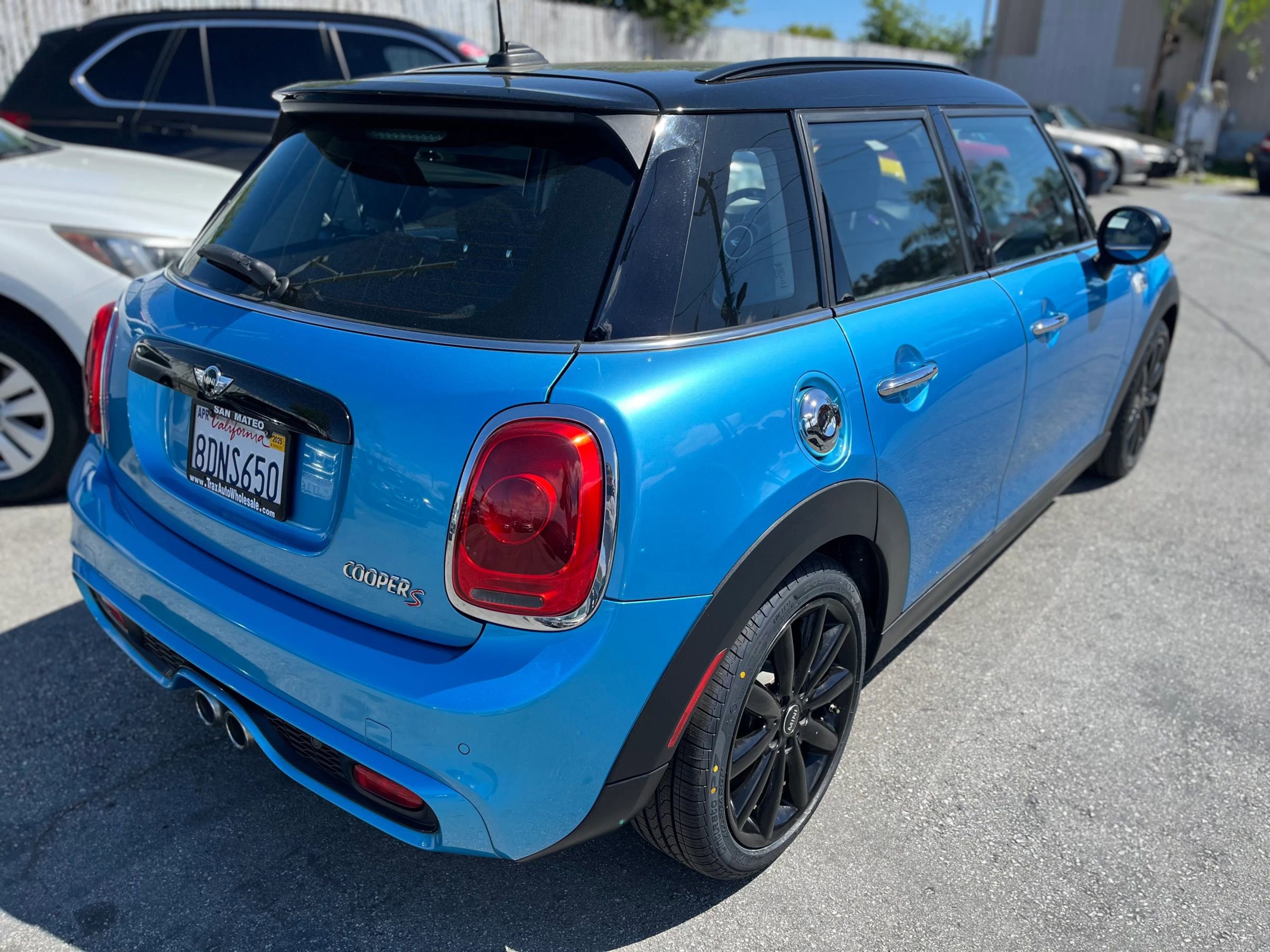 Used 2015 MINI Cooper S w/ Mini Wired Pack image 7
