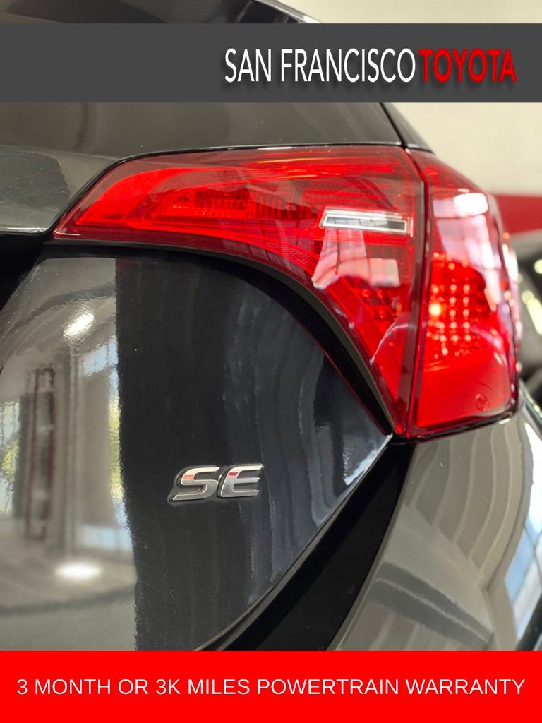 Used 2017 Toyota Corolla SE w/ SE Premium Package FWD image 10