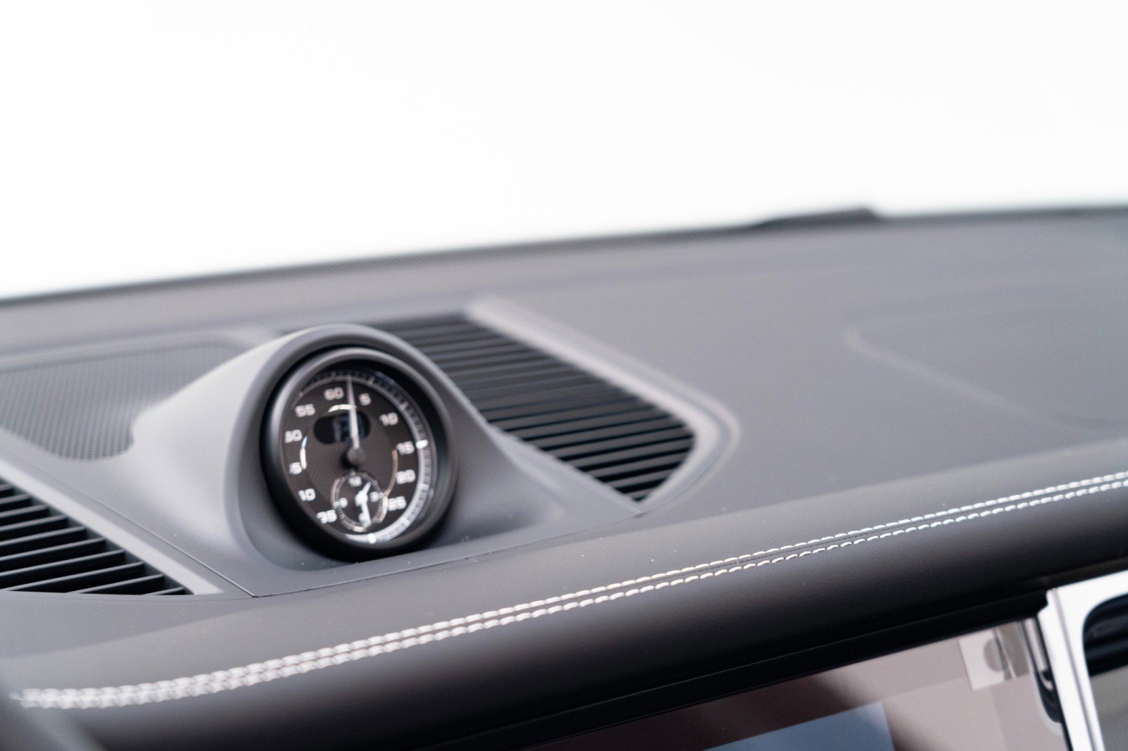 New 2026 Porsche Macan S image 26