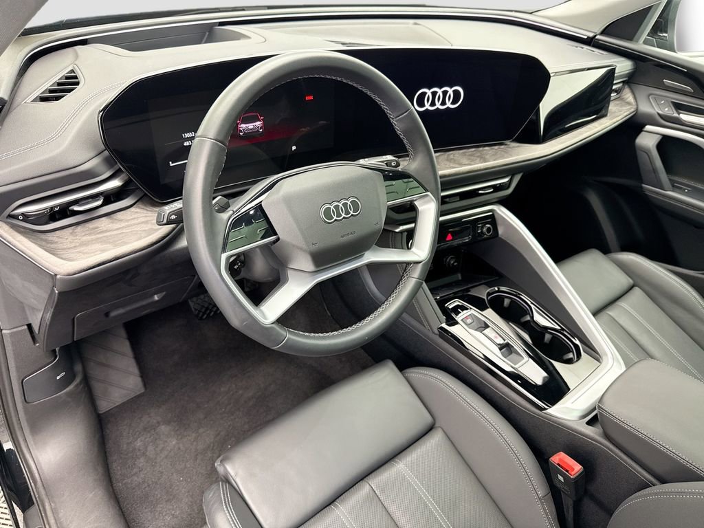 Used 2025 Audi Q5 Premium Plus w/ Premium Plus image 9