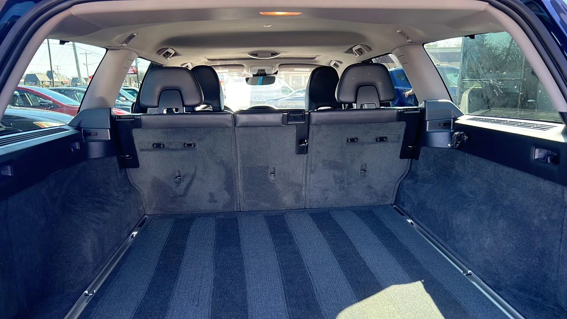 Used 2016 Volvo XC70 T5 Premier w/ Proximity Package AWD/4WD image 28