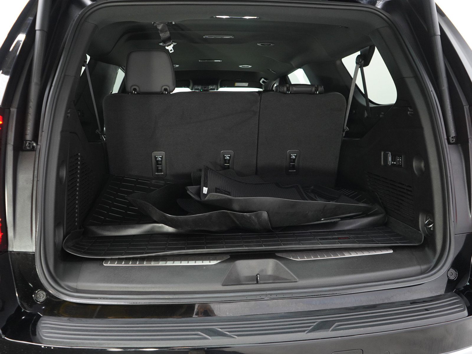 Used 2022 GMC Yukon XL Denali image 14