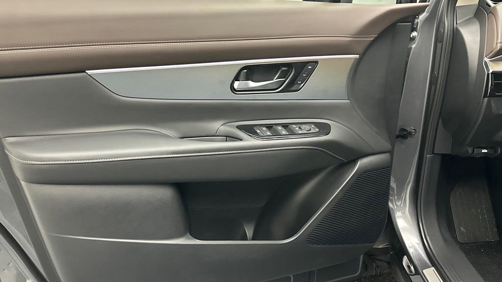 New 2026 Nissan Murano Platinum w/ Cargo Package AWD/4WD image 15