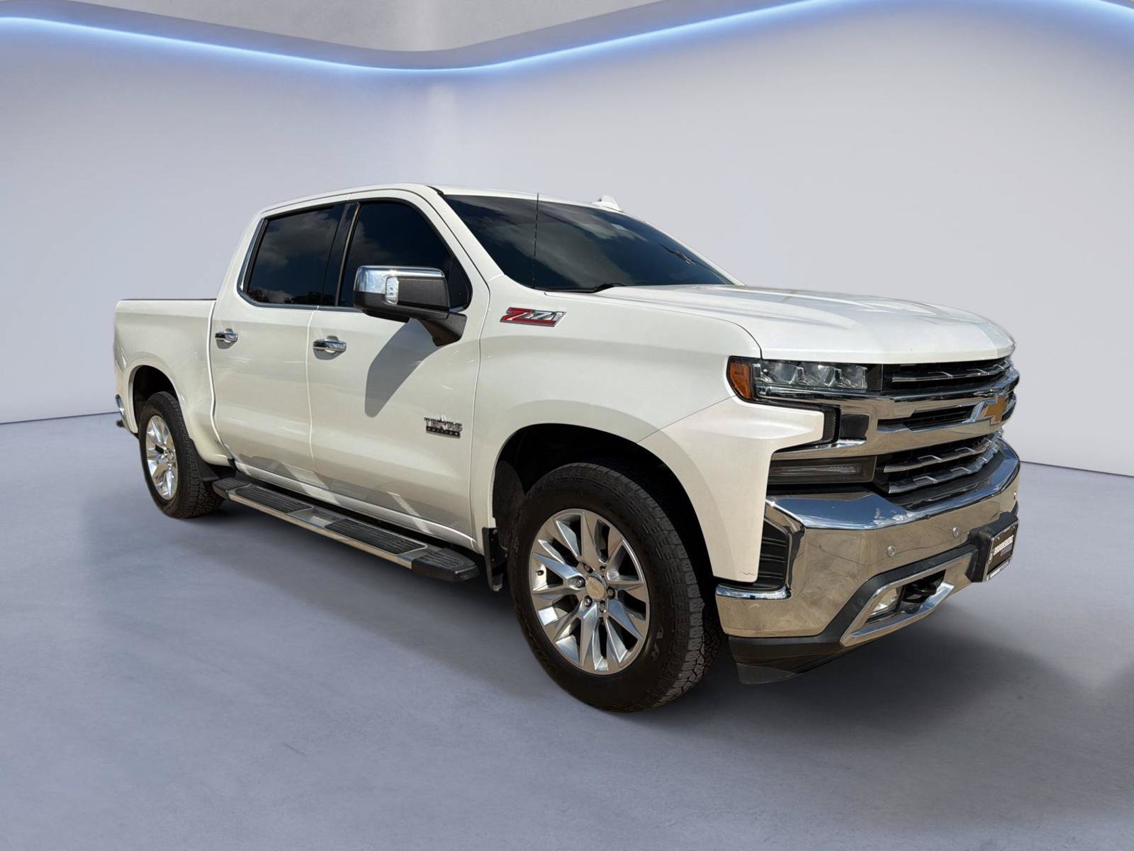 Used 2019 Chevrolet Silverado 1500 LTZ AWD/4WD image 3
