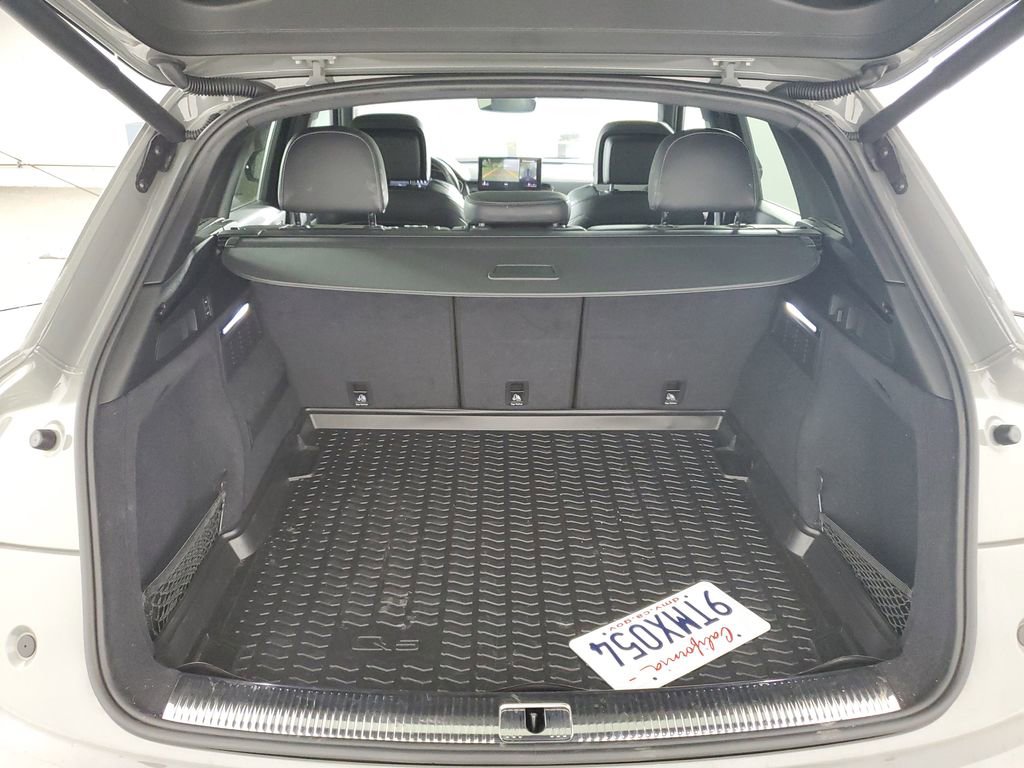 Used 2021 Audi SQ5 Premium Plus w/ Premium Plus Package image 32