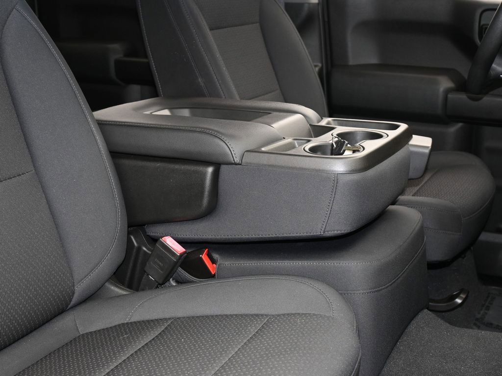 Used 2019 Chevrolet Silverado 1500 Custom w/ Custom Value Package image 40