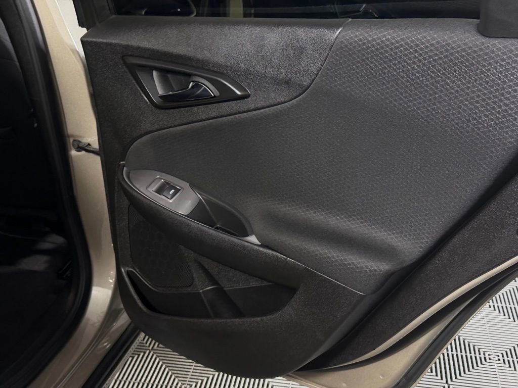 Used 2024 Chevrolet Malibu LT image 28