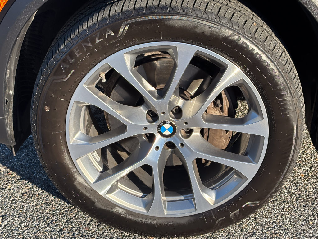 Certified 2024 BMW X5 xDrive40i w/ Premium Package AWD/4WD image 47