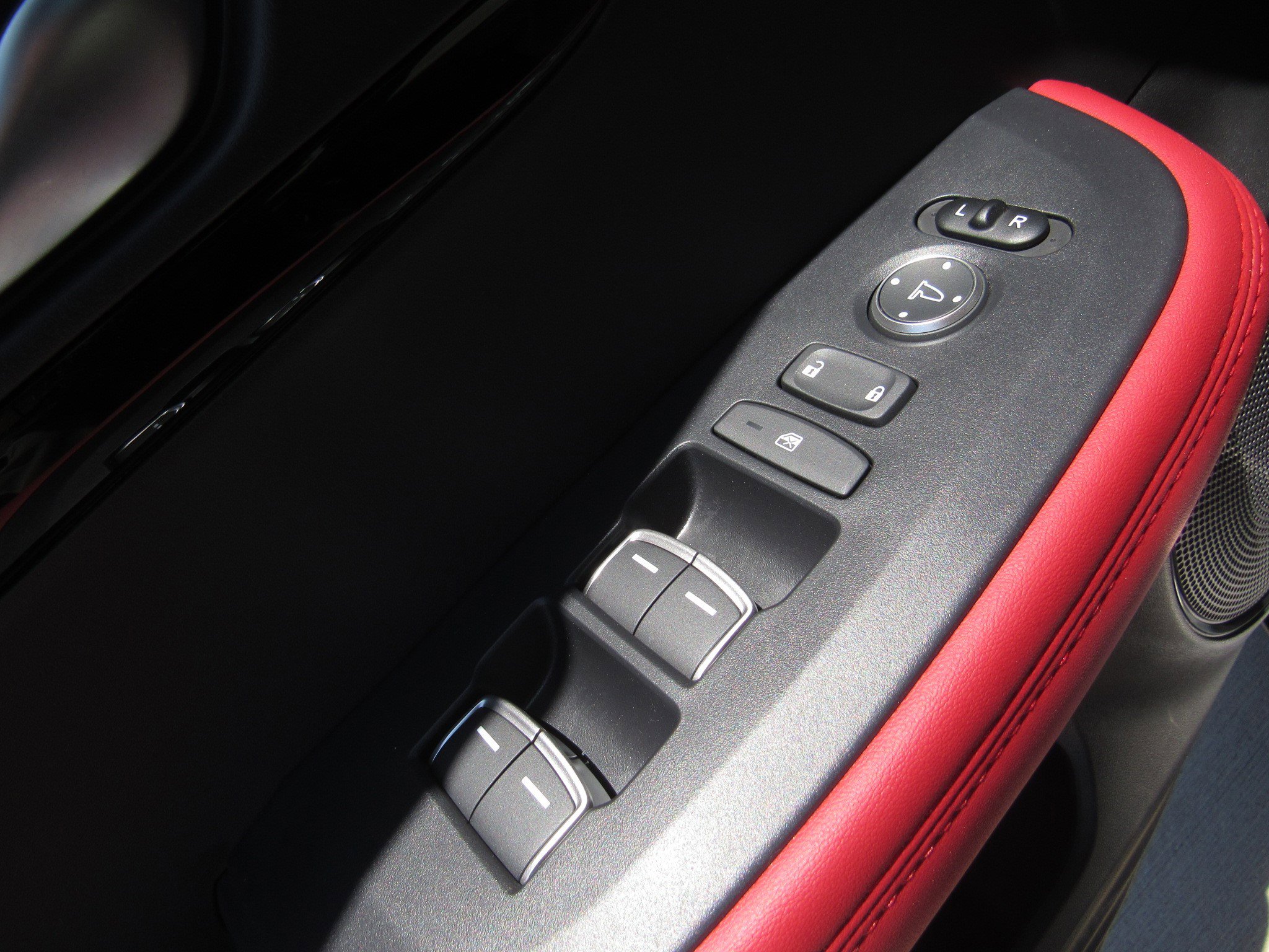 Certified 2025 Acura ADX A-Spec image 25