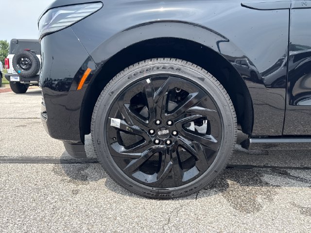 New 2027 Lincoln Navigator Reserve w/ Jet Appearance Package AWD/4WD image 13