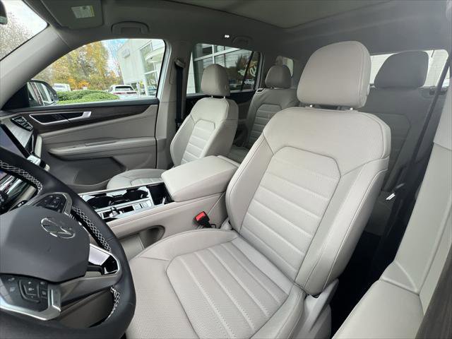 New 2026 Volkswagen Atlas SEL image 11
