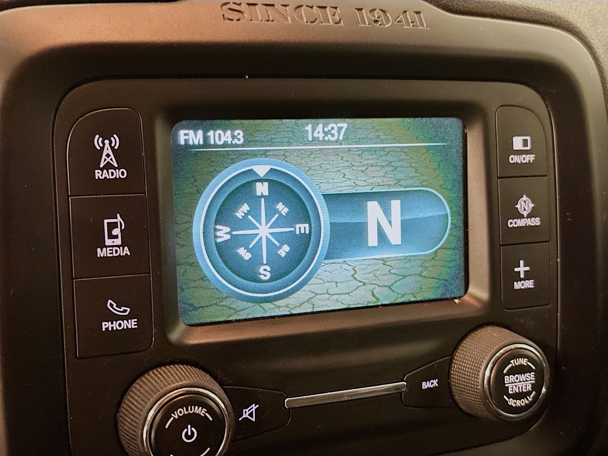 Used 2015 Jeep Renegade Latitude FWD image 22