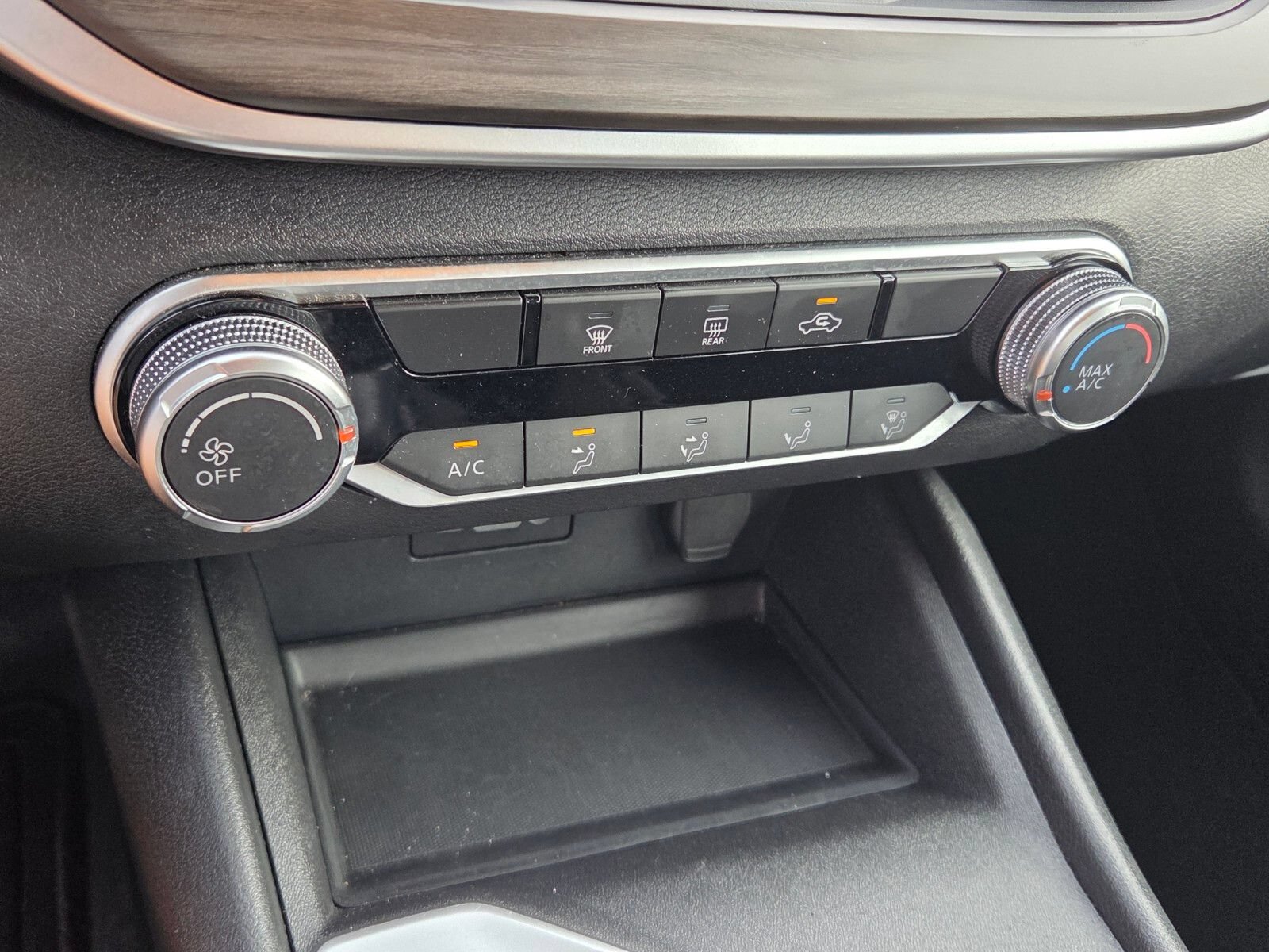 Used 2025 Nissan Altima 2.5 SV FWD image 21