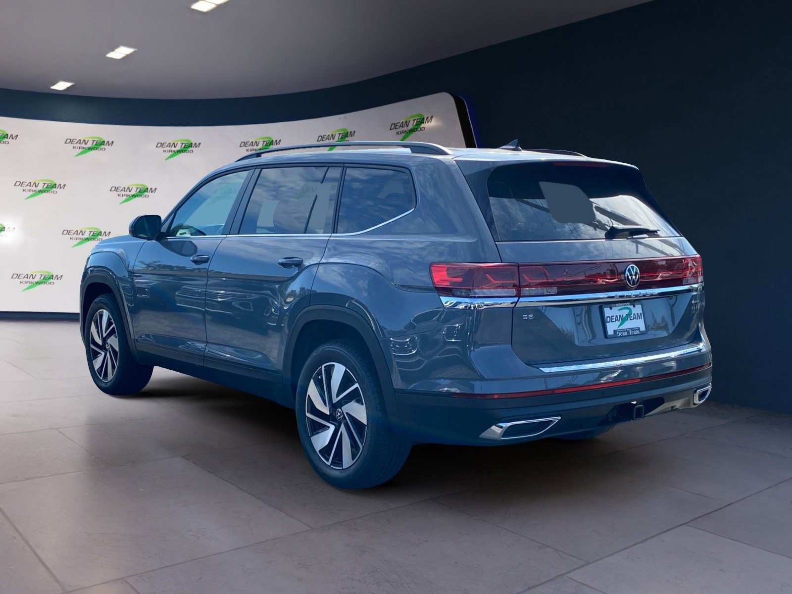 New 2026 Volkswagen Atlas SE image 4