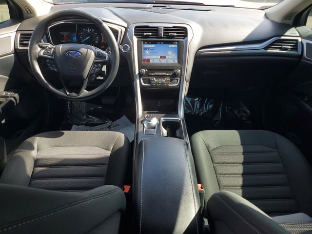 Used 2017 Ford Fusion SE w/ Fusion SE Technology Package image 15