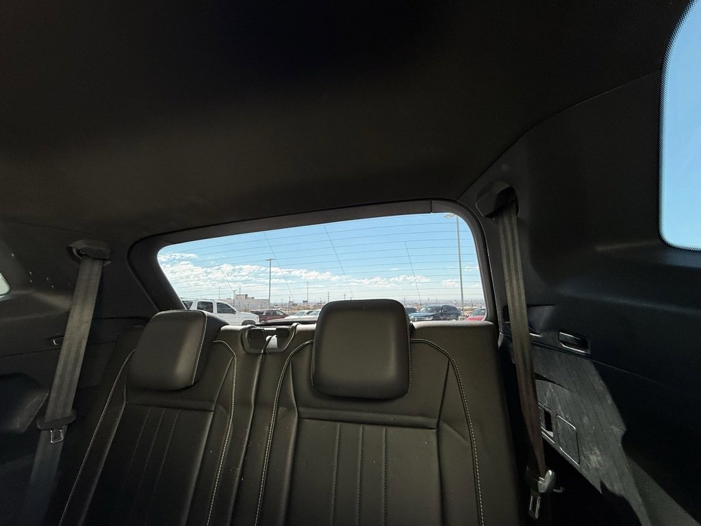 Certified 2024 Volkswagen Tiguan SE R-Line image 8