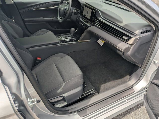 Used 2026 Toyota Camry LE FWD image 12
