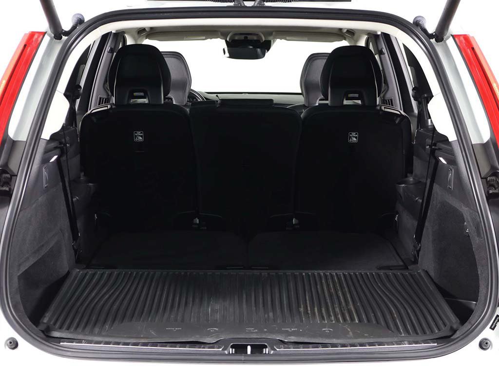 Used 2022 Volvo XC90 T6 Momentum w/ Climate Package AWD/4WD image 24