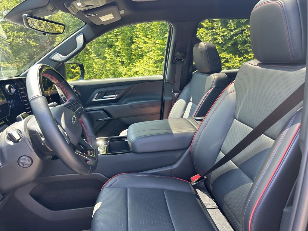 Used 2025 Chevrolet Silverado EV RST AWD/4WD image 22