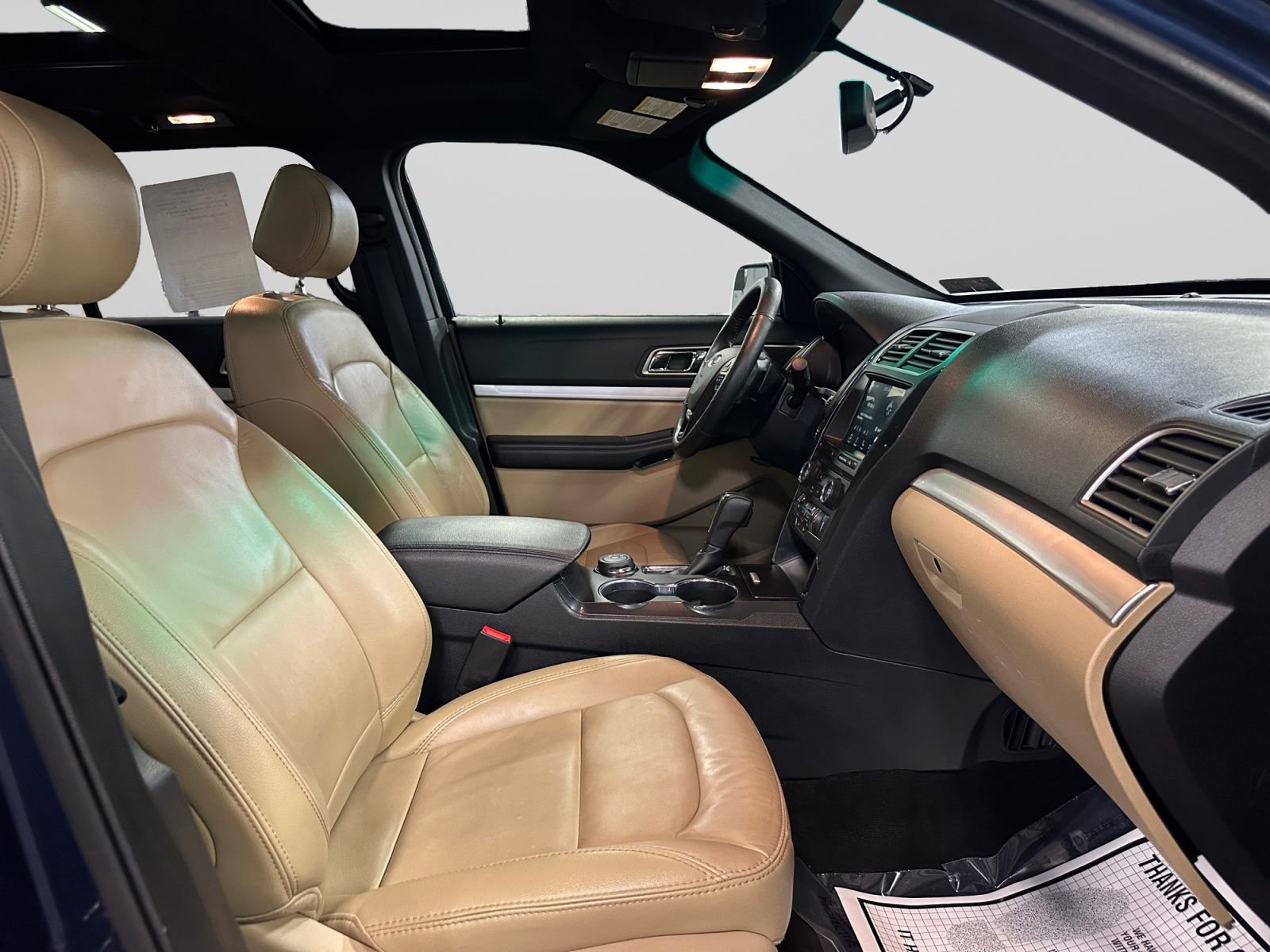 Used 2016 Ford Explorer XLT w/ Equipment Group 202A AWD/4WD image 24