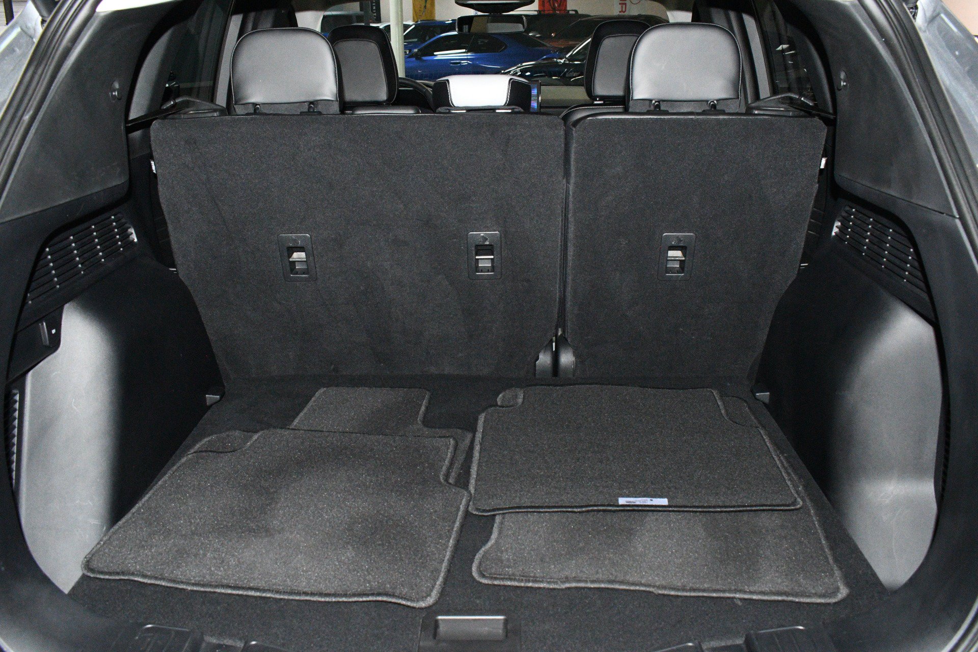 Used 2024 Ford Escape Platinum AWD/4WD image 95