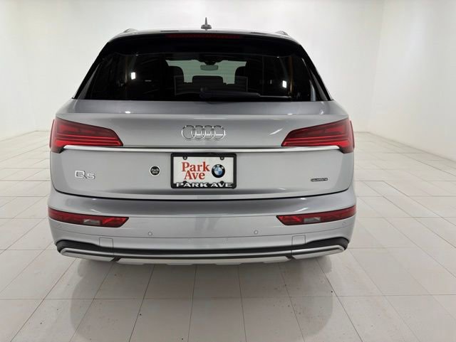 Used 2021 Audi Q5 2.0T Premium Plus w/ Premium Plus Package AWD/4WD image 4