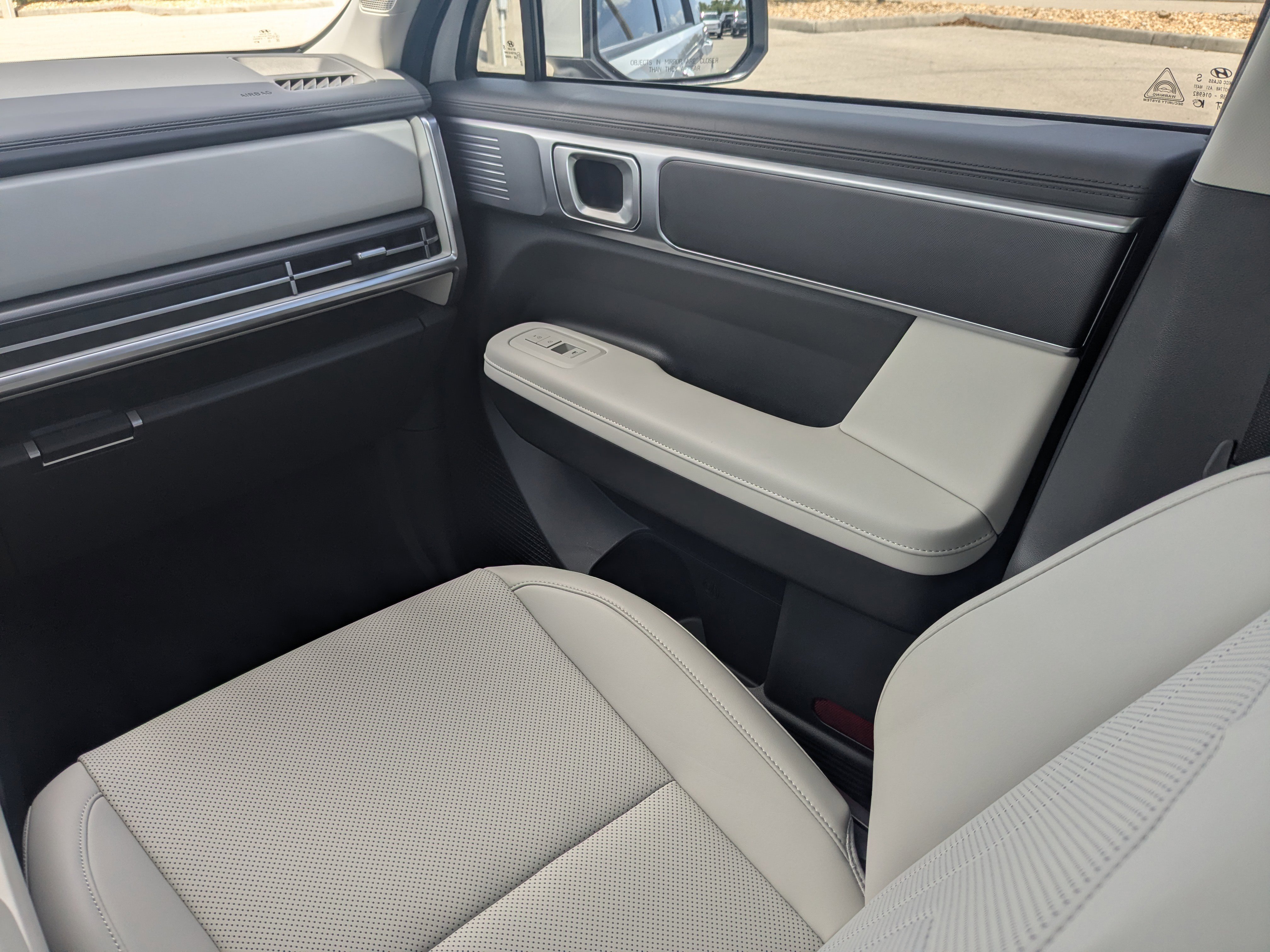 Used 2024 Hyundai Santa Fe SEL image 23