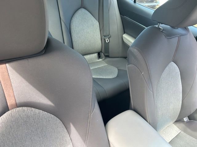 Used 2018 Toyota Camry LE FWD image 24