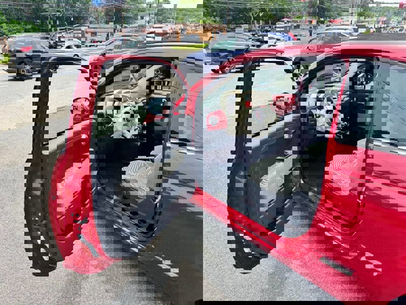 Used 2013 FIAT 500 Lounge image 14