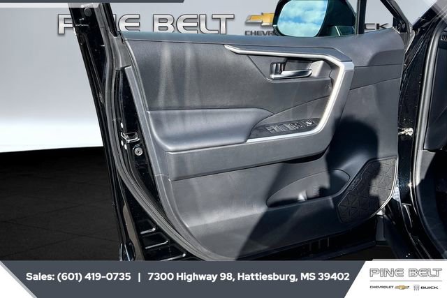 Used 2024 Toyota RAV4 XLE image 17