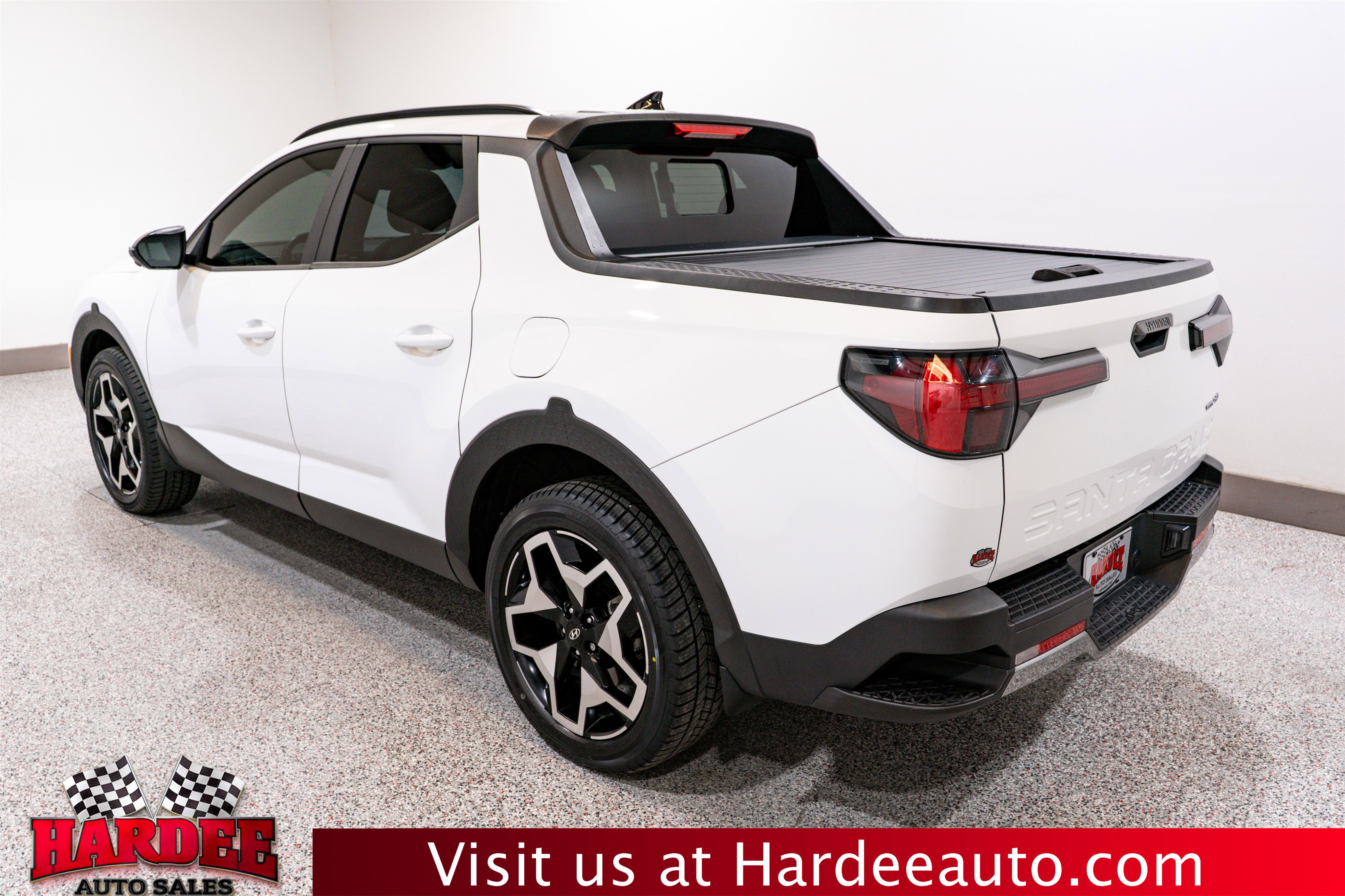 Used 2022 Hyundai Santa Cruz Limited image 3