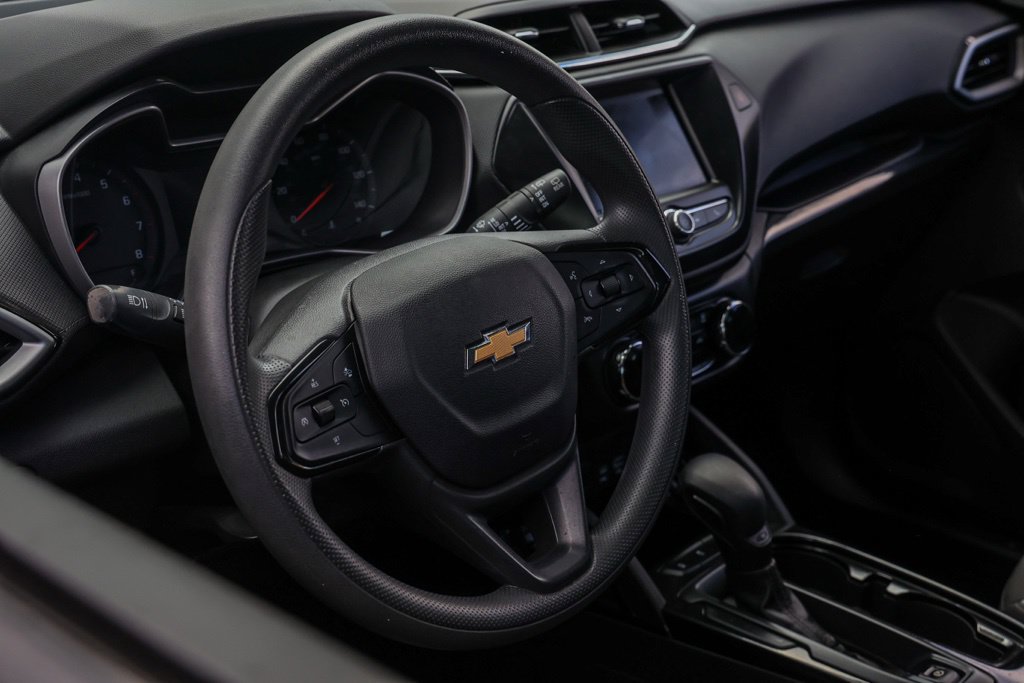 Used 2023 Chevrolet TrailBlazer LS FWD image 15