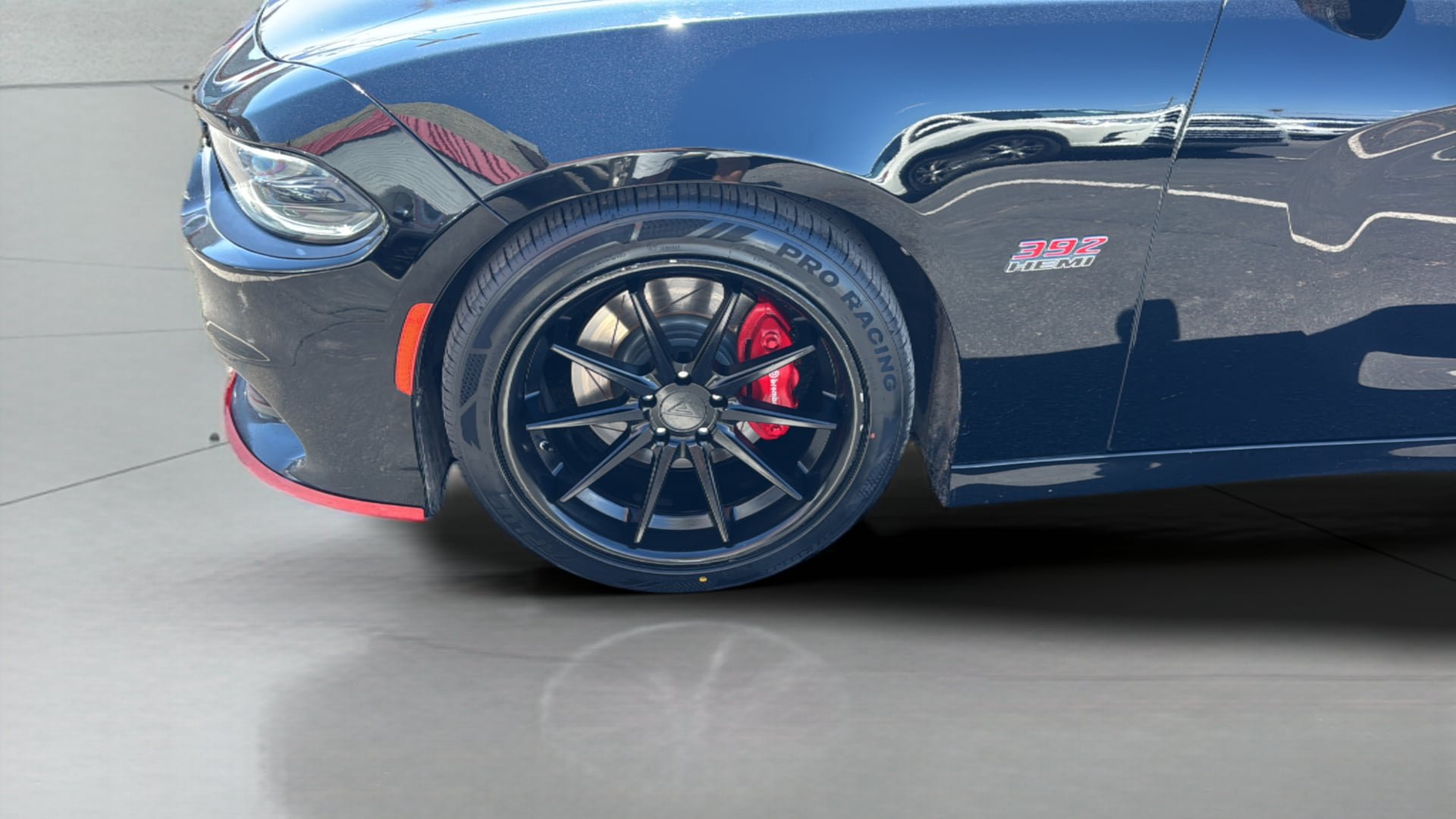 Used 2016 Dodge Charger R/T Scat Pack w/ Technology Group RWD image 36