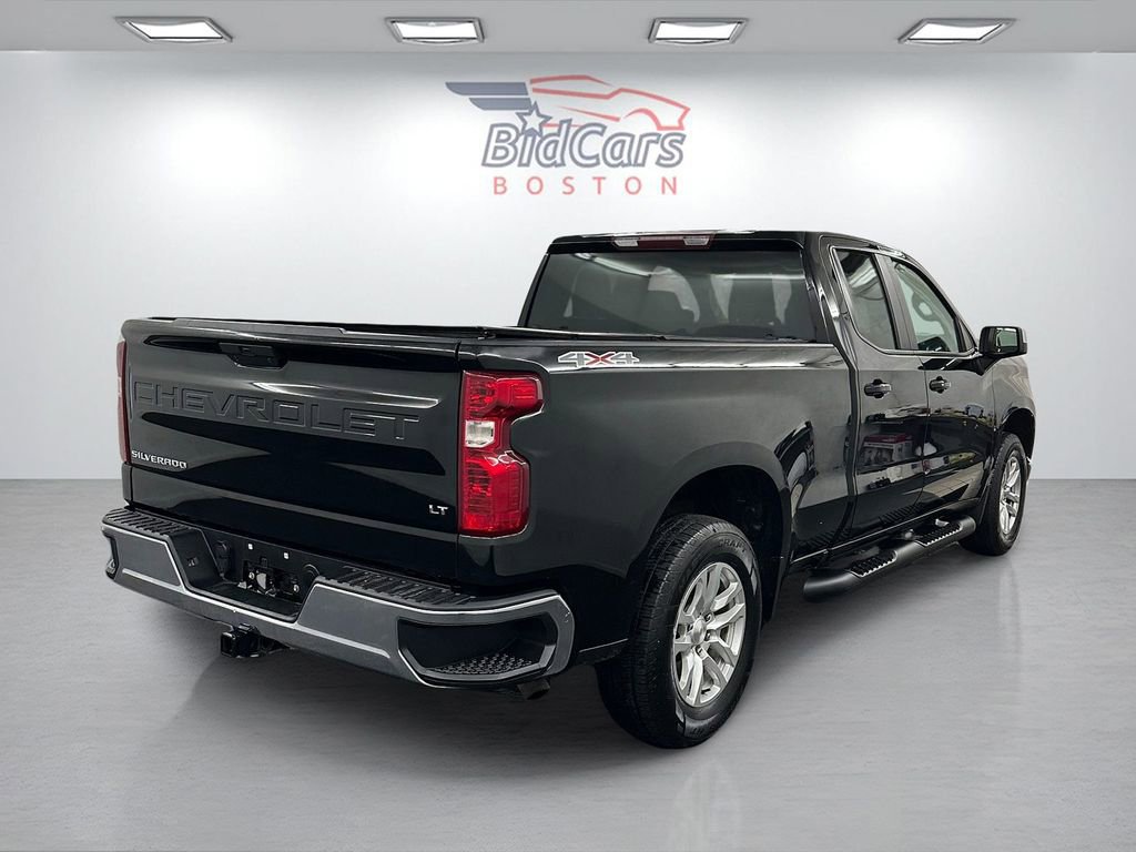 Used 2022 Chevrolet Silverado 1500 LT AWD/4WD image 4
