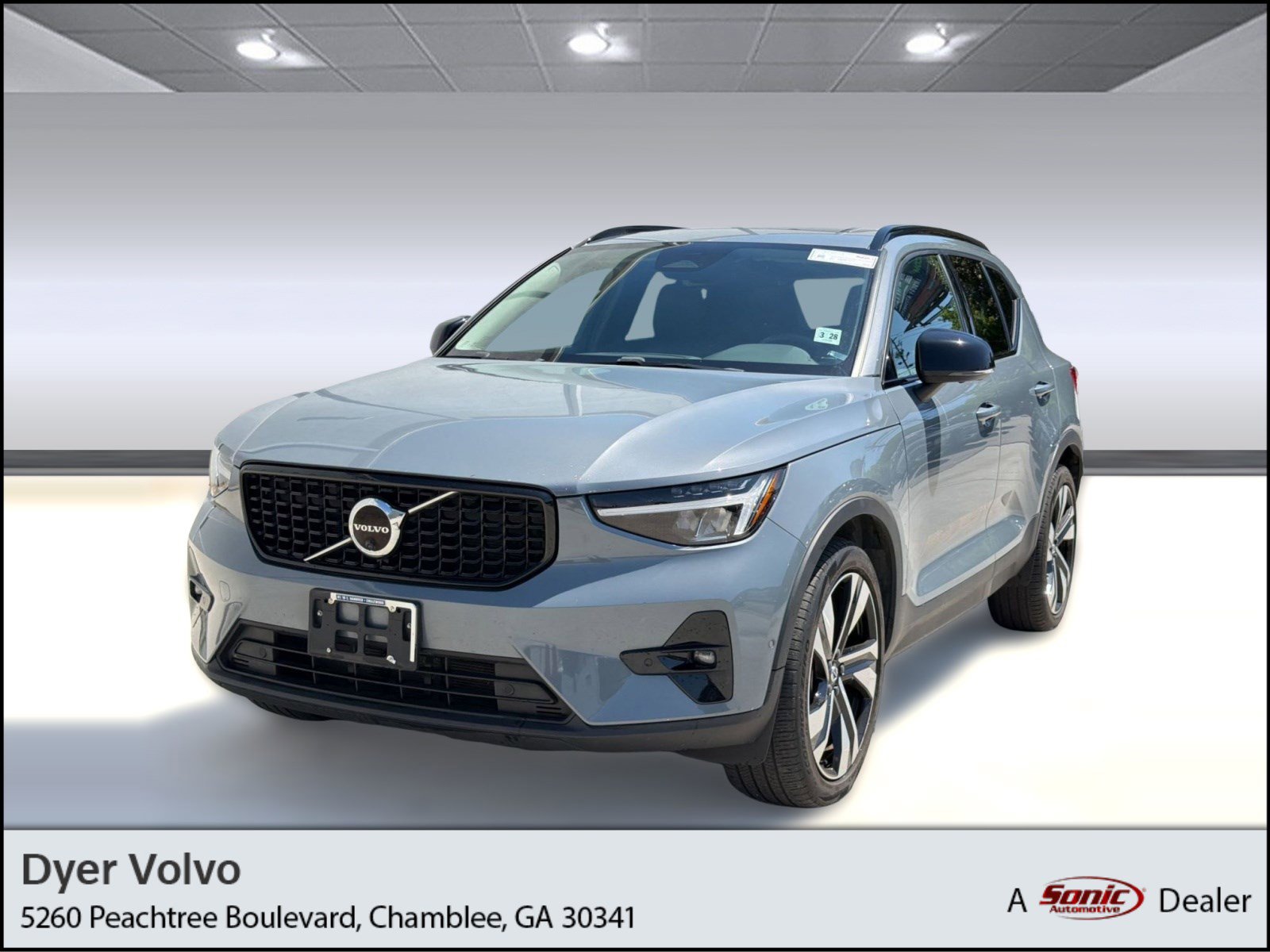 Used 2023 Volvo XC40 B5 Plus w/ Driver Assist Package