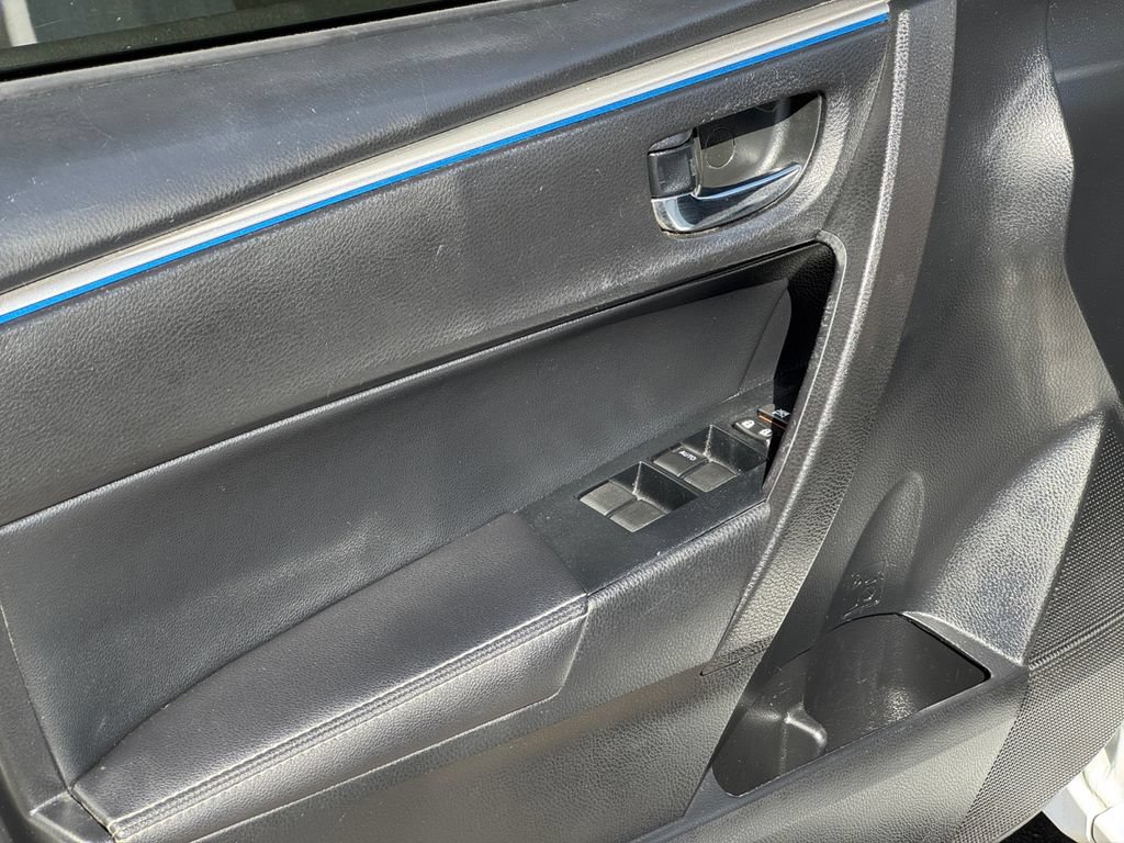 Used 2016 Toyota Corolla S FWD image 9