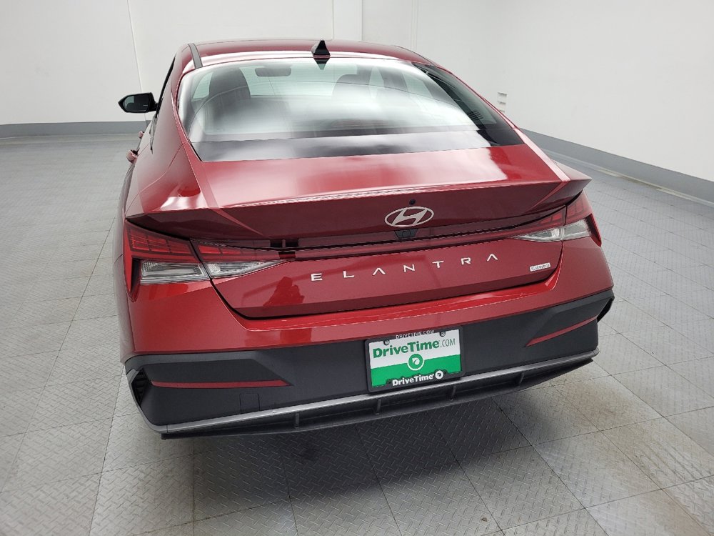 Used 2024 Hyundai Elantra Blue image 6