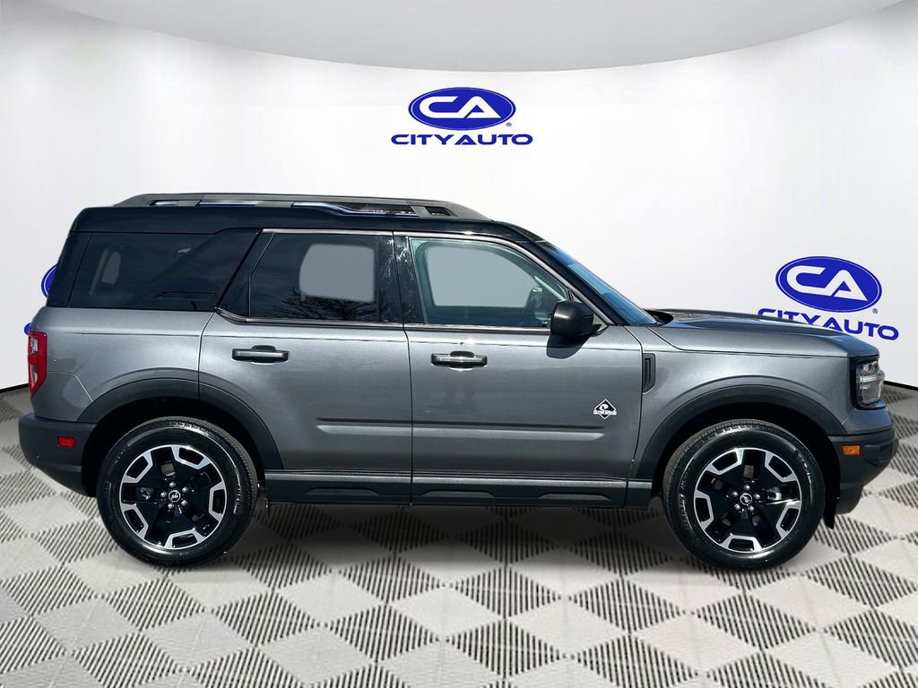 Used 2024 Ford Bronco Sport Outer Banks image 2