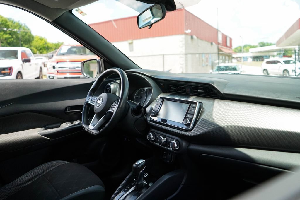 Used 2020 Nissan Kicks S FWD image 13