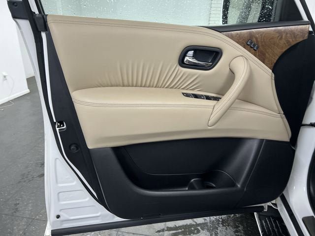 Used 2024 Nissan Armada SL w/ Captain's Chairs Package AWD/4WD image 23