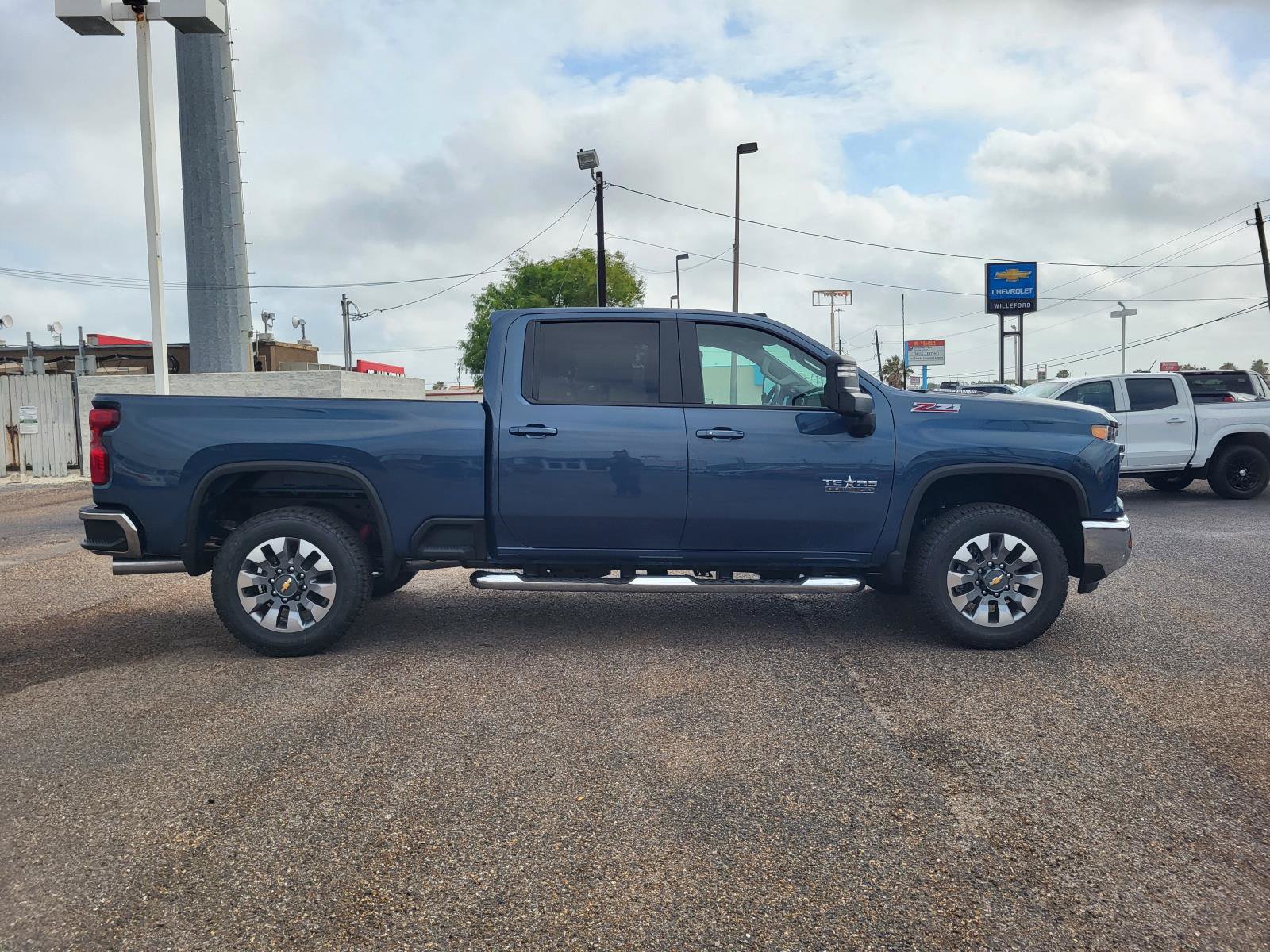 New 2026 Chevrolet Silverado 2500 LT AWD/4WD image 6