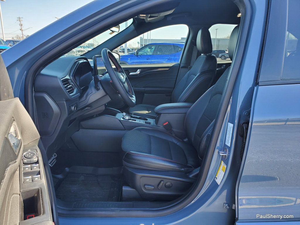 Used 2024 Ford Escape ST-Line w/ Tech Pack #1 image 23