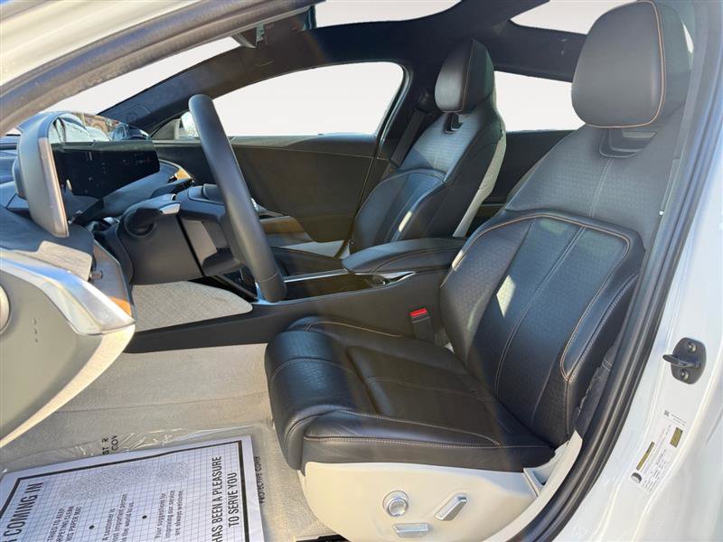 Used 2022 Lucid Air Grand Touring image 10