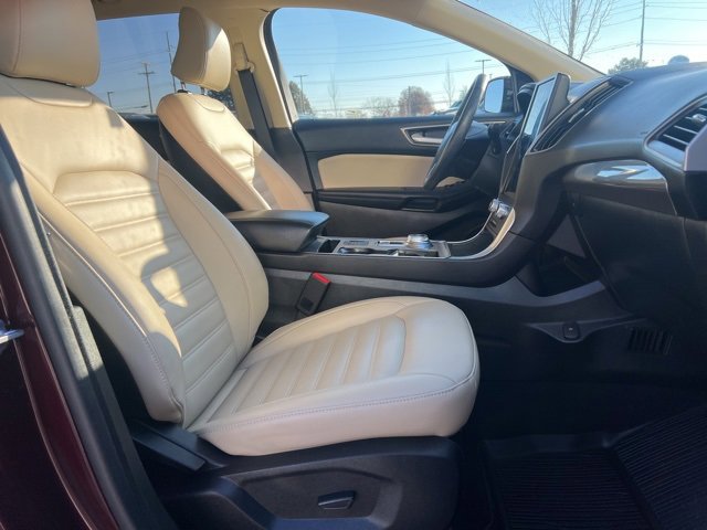 Used 2024 Ford Edge SEL w/ Convenience Package image 11