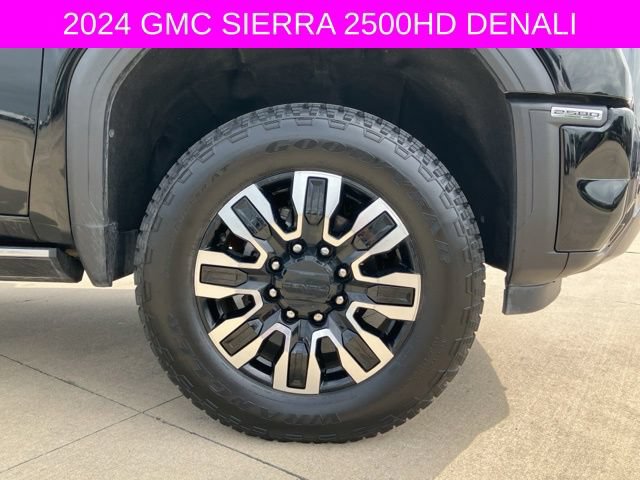 Used 2024 GMC Sierra 2500 Denali Ultimate AWD/4WD image 10