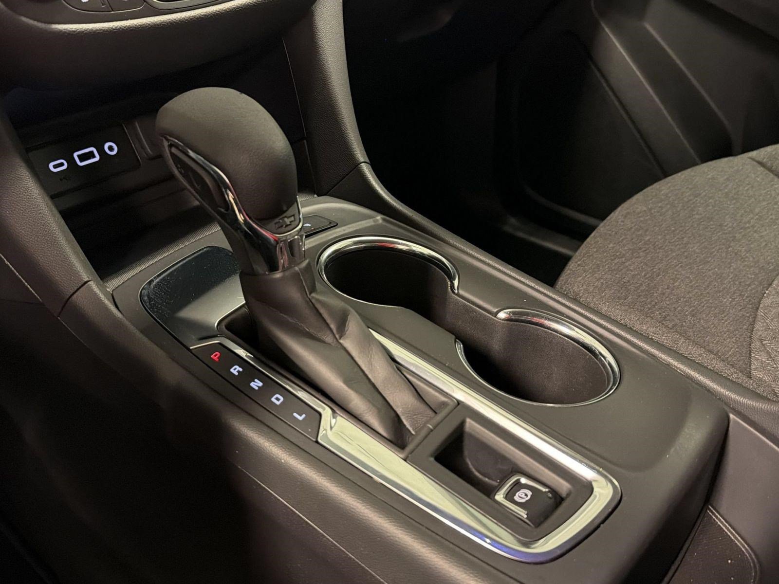 Used 2023 Chevrolet Equinox LT FWD image 16