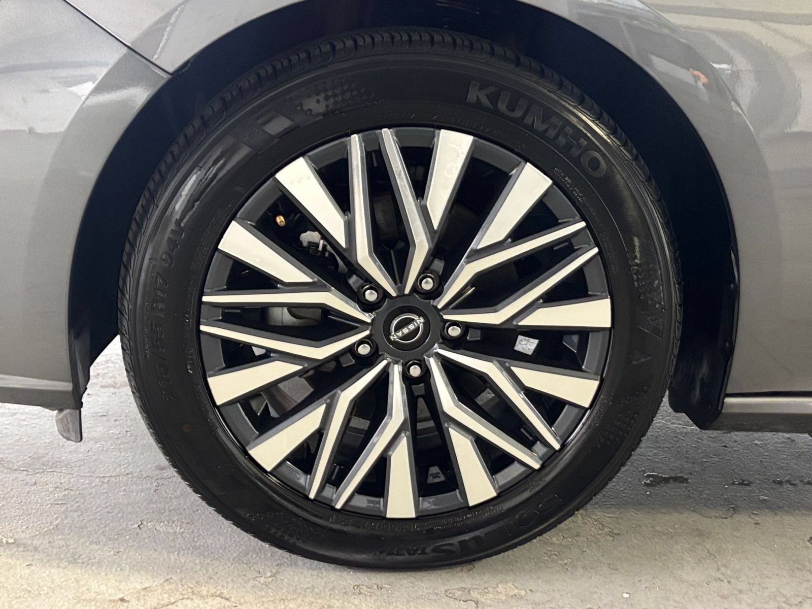 Used 2026 Nissan Altima 2.5 SV FWD image 29